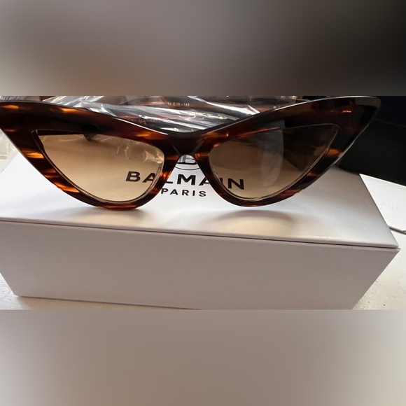 NWT authentic Balmain Eyewear Jolie cat-eye sunglasses - Picture 7 of 7